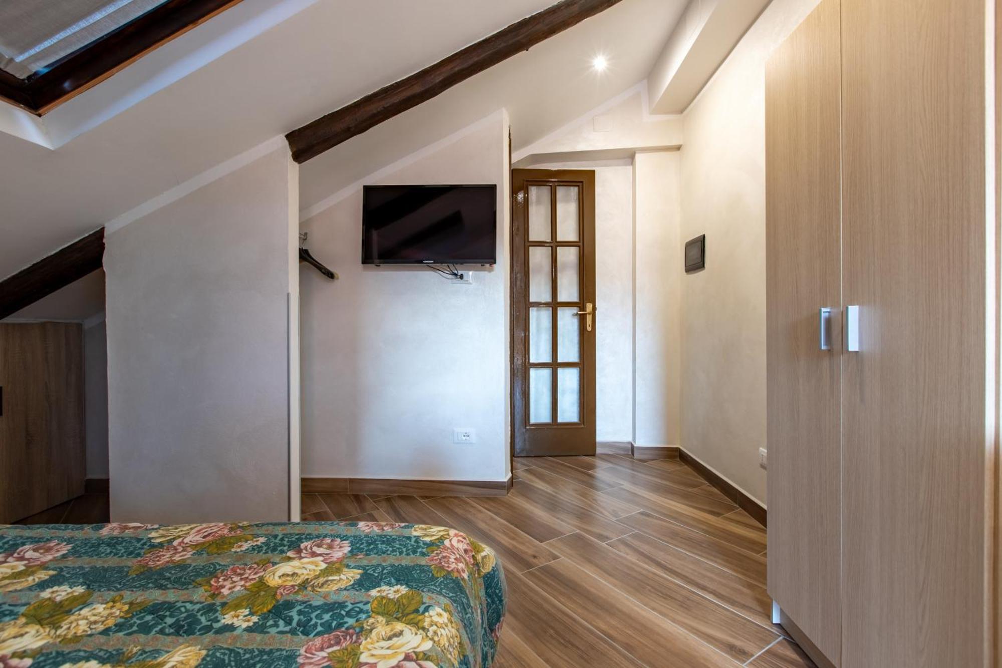 Attico Grand Terrace Διαμέρισμα Άλμπα Εξωτερικό φωτογραφία