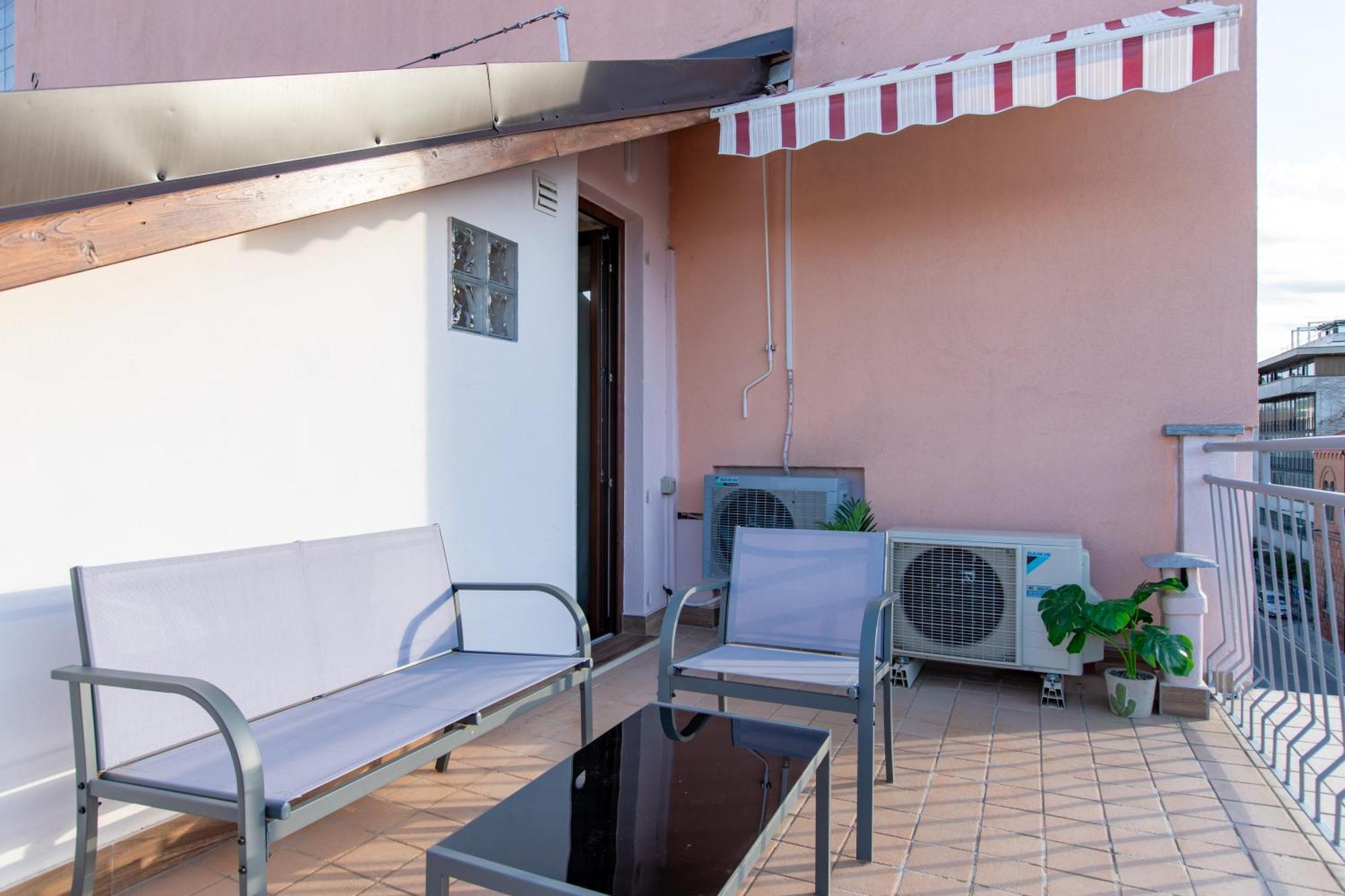 Attico Grand Terrace Διαμέρισμα Άλμπα Εξωτερικό φωτογραφία